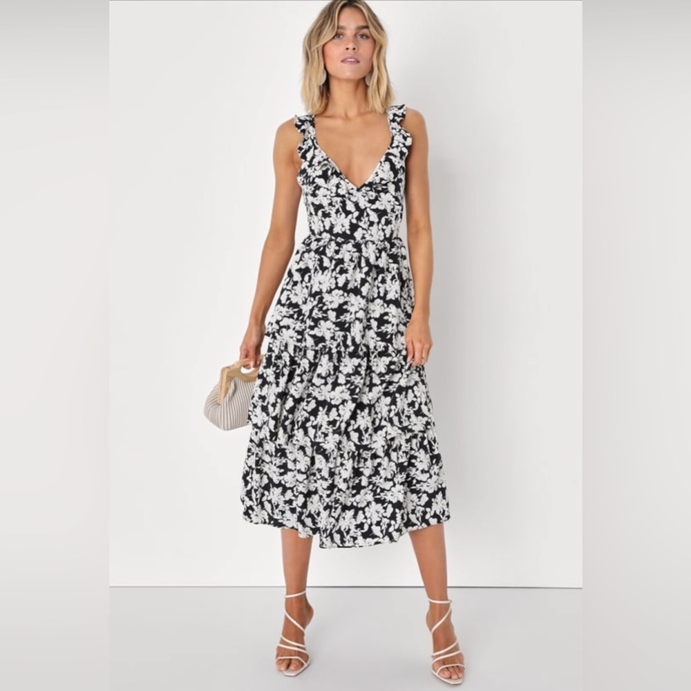 Lulu’s tiered midi dress